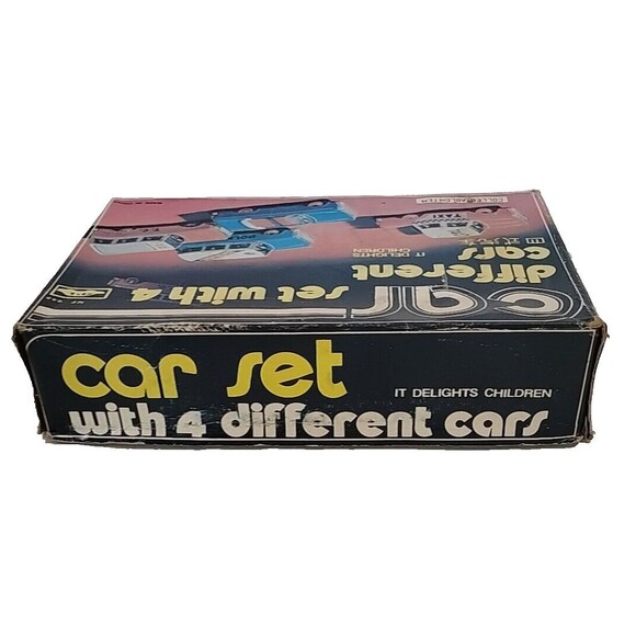 COLLECTIBLE Tin Friction  FORD & CHEVROLET EMERGENCY & TAXI Toy CAR SET MF-946 - Picture 7 of 9
